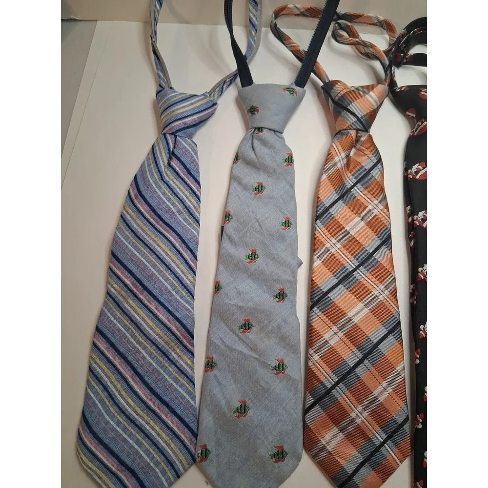 Lot of 6 Boys Zipper Pre-Tied Neckties & 2 Bow Ties Assorted Brands Colors